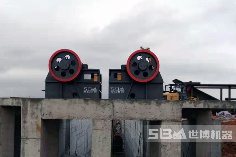 鄂破機安裝現(xiàn)場圖
