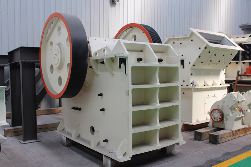 顎式碎石機(jī)