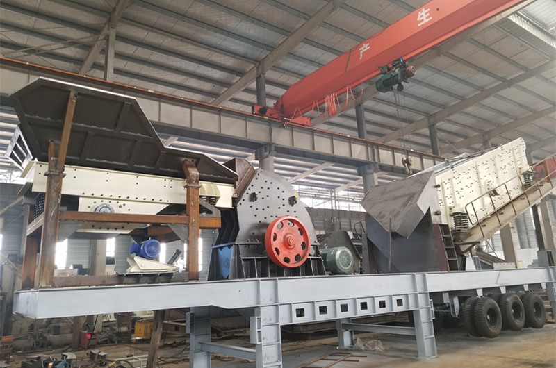 移動破碎喂料一體機(jī)，移動重錘式破碎機(jī)