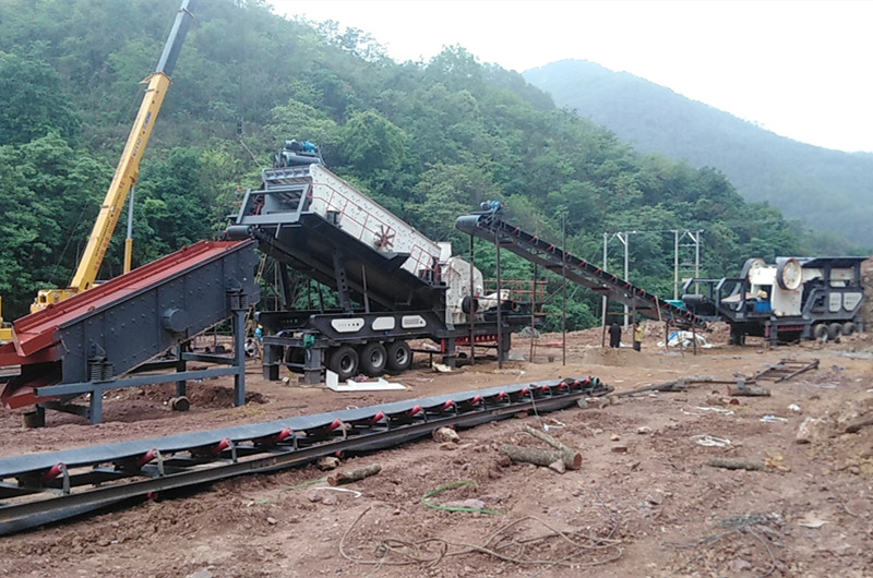 德陽盧總工地，移動(dòng)設(shè)備安裝調(diào)試