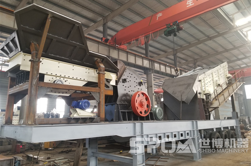 移動(dòng)三組合pcz重錘破碎機(jī)