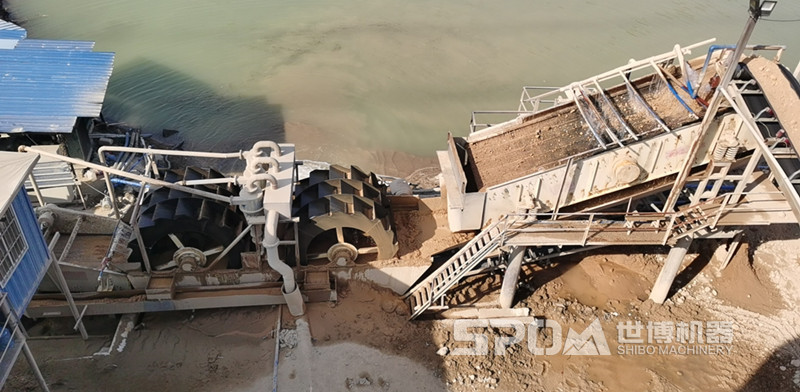 洗砂機(jī)洗泥沙現(xiàn)場(chǎng)