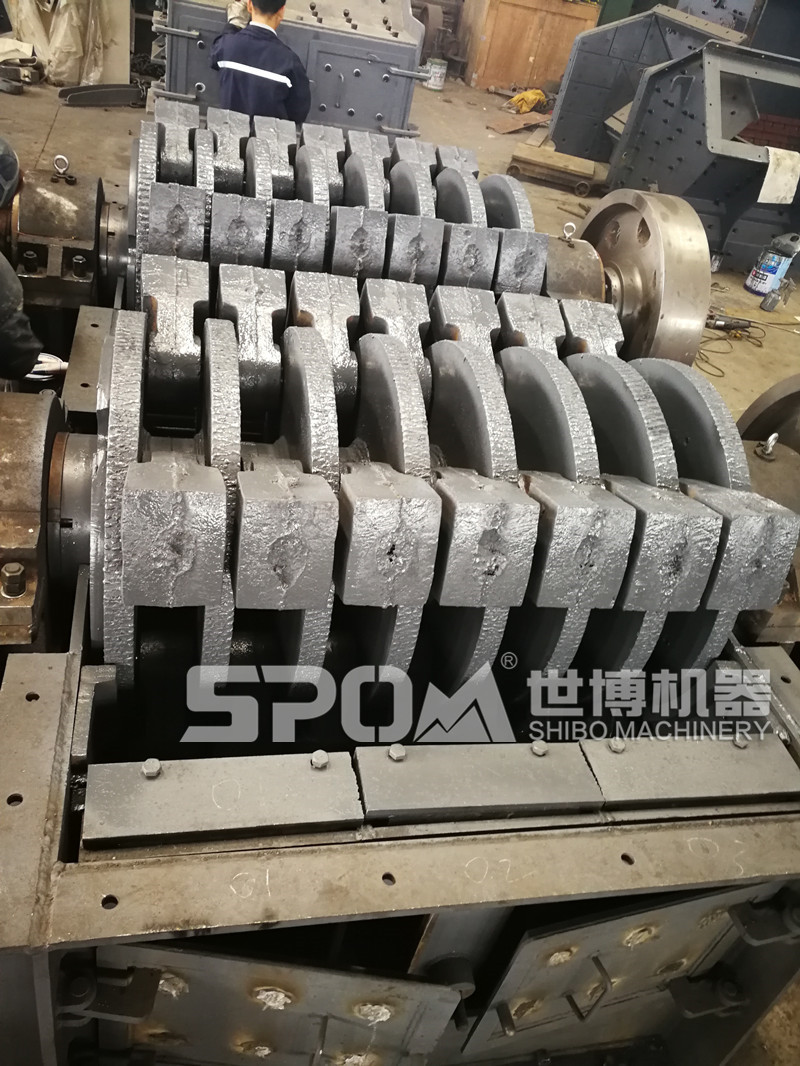 雙轉(zhuǎn)子制砂機內(nèi)部結(jié)構(gòu)圖