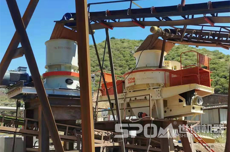 機(jī)制砂加工現(xiàn)場(chǎng)圖